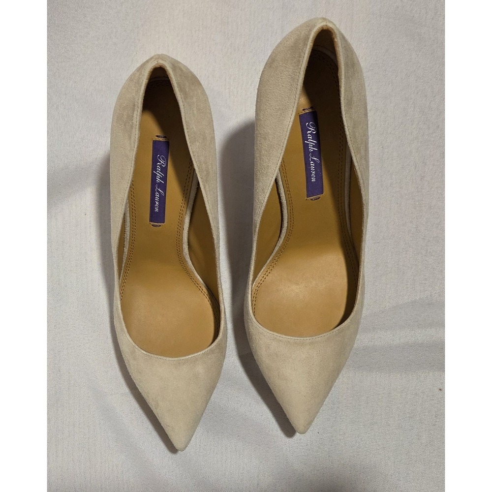 Ralph Lauren Purple Label 800811113003 Women's Celia Beige Suede Pumps. Size 7.5